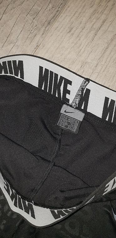 Trenerke komplet gornji deo beli sa rajfislisem i kapuljacom,na na lalafo.rs — 9 Trenerke komplet gornji deo beli sa rajfislisem i kapuljacom,na — 9