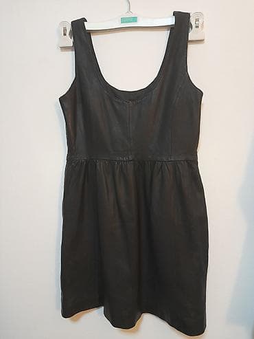 cista koza broj: Crna haljina od kože Dužina 82 Obim grudi 86 Obim struja 76 - na lalafo.rs — 2 cista koza broj: Crna haljina od kože Dužina 82 Obim grudi 86 Obim struja 76 - — 2