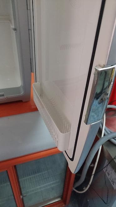 SilverCrest prenosni mini frižider - Kompaktan mini frižider sa na lalafo.rs — 4 SilverCrest prenosni mini frižider - Kompaktan mini frižider sa — 4