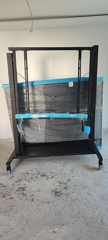 Mobilni stalak/kart za veliki ekran ili interaktivnu tablu - Robusna na lalafo.rs — 4 Mobilni stalak/kart za veliki ekran ili interaktivnu tablu - Robusna — 4