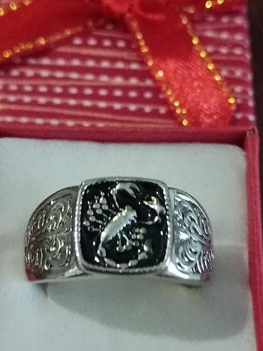 Велики избор мушког прстења у жутој и белој позлати 925 финоће na lalafo.rs — 8 Велики избор мушког прстења у жутој и белој позлати 925 финоће — 8