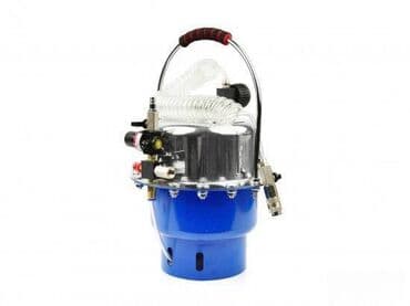 Alati za automobile: Alat za zamenu ulja u kočnicama GEKO (Poljska) Fiksno 🛠️ Specijalni na lalafo.rs Alati za automobile: Alat za zamenu ulja u kočnicama GEKO (Poljska) Fiksno 🛠️ Specijalni