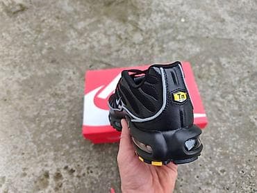 Nike Air Max Plus (Tn) patike – crne - Model: Air Max Plus / Tn - na lalafo.rs — 4 Nike Air Max Plus (Tn) patike – crne - Model: Air Max Plus / Tn - — 4