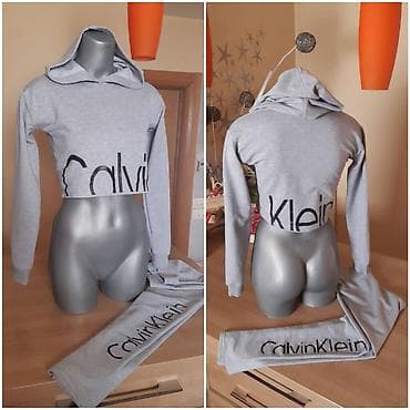 Calvin Klein Jeans sportski komplet – sivi - Dva dela: cropped dukser na lalafo.rs — 4 Calvin Klein Jeans sportski komplet – sivi - Dva dela: cropped dukser — 4