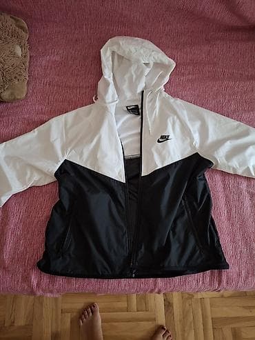 Nike zenskajakna sa kapuljačom, model sa rajsferšlusom, veličina S. - na lalafo.rs — 5 Nike zenskajakna sa kapuljačom, model sa rajsferšlusom, veličina S. - — 5