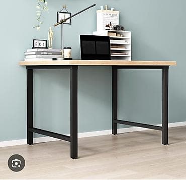 Radni sto – minimalistički industrijski dizajn - Prostrana radna na lalafo.rs Radni sto – minimalistički industrijski dizajn - Prostrana radna