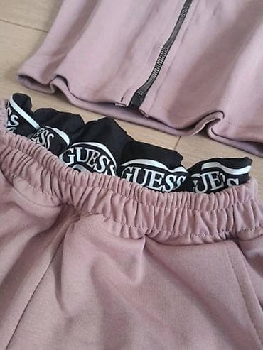 Guess trenerka
velicina s,m,l na lalafo.rs — 3 Guess trenerka
velicina s,m,l — 3