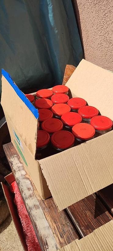 Tegle 70 komada sa poklopcem jednom samo korišćene Cena je po na lalafo.rs — 2 Tegle 70 komada sa poklopcem jednom samo korišćene Cena je po — 2