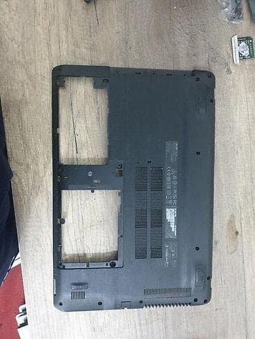 Donje kuciste za Acer F15 F5 - 573G. ✨ imam malu pukotinu vidi se na na lalafo.rs — 2 Donje kuciste za Acer F15 F5 - 573G. ✨ imam malu pukotinu vidi se na — 2