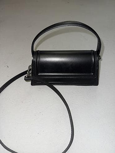 Crna mini Zara torbica – elegantan, minimalistički dizajn. - na lalafo.rs — 2 Crna mini Zara torbica – elegantan, minimalistički dizajn. - — 2