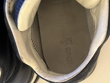 Louis Vuitton muške patike tamno plava boja. Kao nove. - Model na lalafo.rs — 4 Louis Vuitton muške patike tamno plava boja. Kao nove. - Model — 4