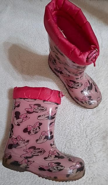 Minnie Mouse čizme gumene postavljene iznutra celom dužinom i dnom sa at lalafo.rs — 8 Minnie Mouse čizme gumene postavljene iznutra celom dužinom i dnom sa — 8