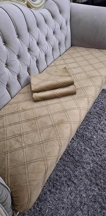 Elegantne navlake/prekrivači za trosed od mekanog velura sa diskretnim na lalafo.rs — 4 Elegantne navlake/prekrivači za trosed od mekanog velura sa diskretnim — 4