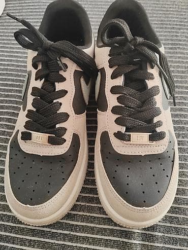 Nike Air Force 1 patike, kombinacija crne, bež i zelene boje. Detalji na lalafo.rs — 7 Nike Air Force 1 patike, kombinacija crne, bež i zelene boje. Detalji — 7