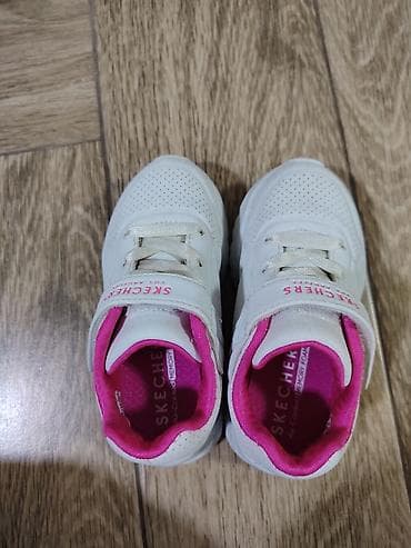 SKECHERS decije original patike, u odličnom stanju. Velicina 23, 13 na lalafo.rs — 2 SKECHERS decije original patike, u odličnom stanju. Velicina 23, 13 — 2