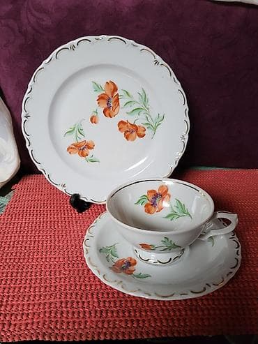 Porcelanski nemacki set nemacki,rucna obrada,oslikavanje 70te. Set na lalafo.rs Porcelanski nemacki set nemacki,rucna obrada,oslikavanje 70te. Set