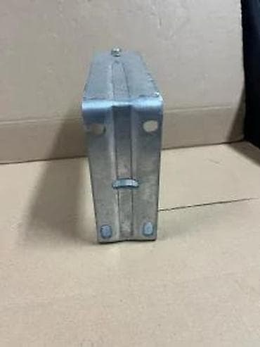 Tool Accessories & Attachments: Metalni nosač/odbojnik za vrata ili kapiju sa valjkom - Robusna at lalafo.rs — 7 Tool Accessories & Attachments: Metalni nosač/odbojnik za vrata ili kapiju sa valjkom - Robusna — 7