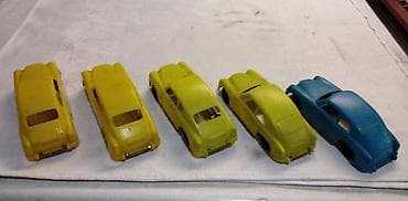 kom sa etiketom: Mehanotehnika auti kupe 1:43 (10,5 cm.)plastican,cena za kom at lalafo.rs — 2 kom sa etiketom: Mehanotehnika auti kupe 1:43 (10,5 cm.)plastican,cena za kom — 2