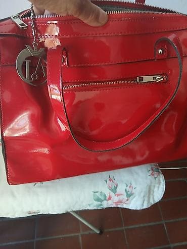 Armani jeans. nova. u pikaso crvenoj. za svaku preporuku at lalafo.rs — 4 Armani jeans. nova. u pikaso crvenoj. za svaku preporuku — 4