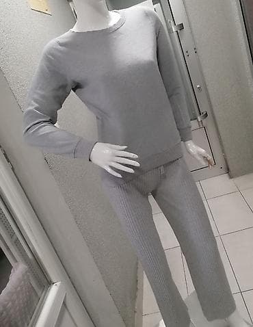 Ženski komplet za svakodnevno nošenje – duks i pantalone - Boja na lalafo.rs — 2 Ženski komplet za svakodnevno nošenje – duks i pantalone - Boja — 2