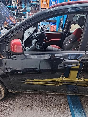 Fiat panda 3 vrata prednja leva kod boje 601 na lalafo.rs Fiat panda 3 vrata prednja leva kod boje 601