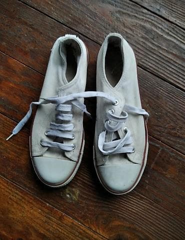 Patike br.39 u dobrom stanju at lalafo.rs — 1 Patike br.39 u dobrom stanju — 1