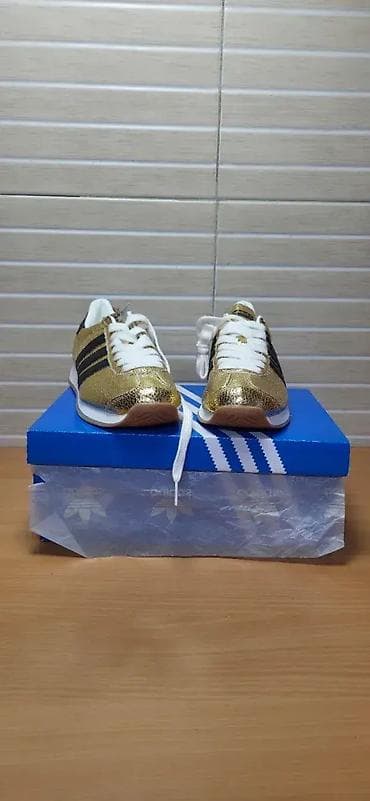 Nike Country OG (br.38) patike su u extra, extra stanju, nove na lalafo.rs — 1 Nike Country OG (br.38) patike su u extra, extra stanju, nove — 1