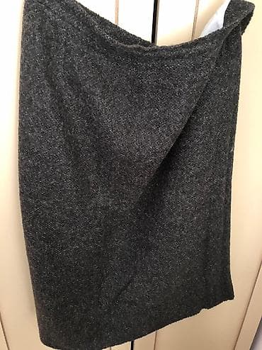 Vunena suknja, postavljena, za krupnije osobe na lalafo.rs — 1 Vunena suknja, postavljena, za krupnije osobe — 1