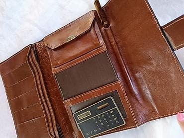 SNIŽENO!!Kozni novcanik (torbica)sa dosta pregrada . za papirni I na lalafo.rs — 6 SNIŽENO!!Kozni novcanik (torbica)sa dosta pregrada . za papirni I — 6