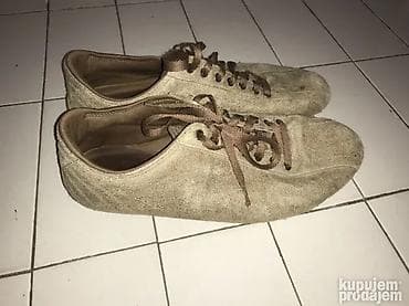 Original Lacoste patike 41,5 100% prevrnuta koza Mekane i udobne TOP na lalafo.rs — 2 Original Lacoste patike 41,5 100% prevrnuta koza Mekane i udobne TOP — 2