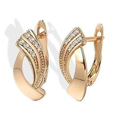 💫 minđuše – set od dva para - Dizajn: - Par 1: Elegantne minđuše sa at lalafo.rs — 1 💫 minđuše – set od dva para - Dizajn: - Par 1: Elegantne minđuše sa — 1