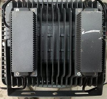 Led reflektor 200w svetli 2000w 6500k 3990din AKCija. led reflektor na lalafo.rs — 9 Led reflektor 200w svetli 2000w 6500k 3990din AKCija. led reflektor — 9