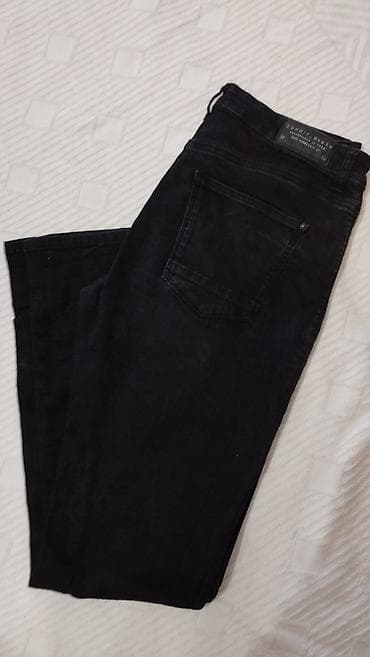 pantalone butiku ali: ESPRIT crne pantalone.
Pogledajte i ostale moje oglase na lalafo.rs — 2 pantalone butiku ali: ESPRIT crne pantalone.
Pogledajte i ostale moje oglase — 2