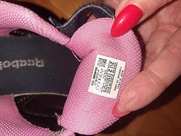 POPUST REEBOK original za devojčice 33 na lalafo.rs — 3 POPUST REEBOK original za devojčice 33 — 3