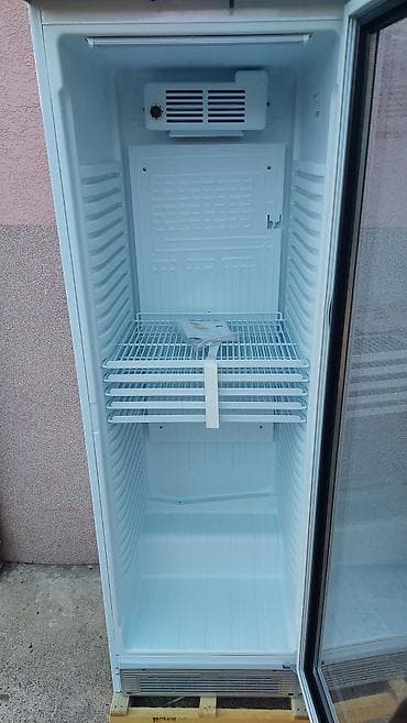 Stoni ventilatori: Rashladne vitrine novo 600 evra komad,moguc prevoz do kupca na lalafo.rs — 4 Stoni ventilatori: Rashladne vitrine novo 600 evra komad,moguc prevoz do kupca — 4