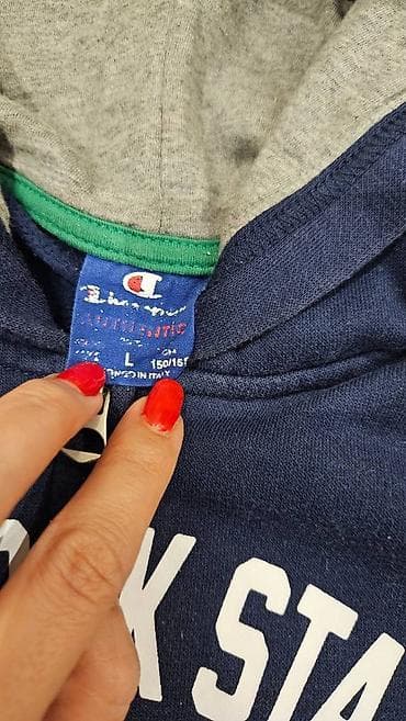 Champion duks za dečake. Veličina 150- 156. Bez mane na lalafo.rs — 2 Champion duks za dečake. Veličina 150- 156. Bez mane — 2