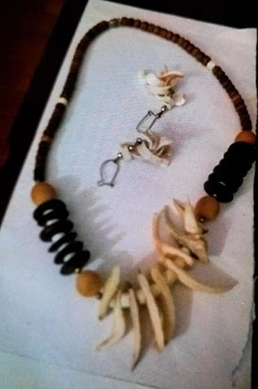 Set: Earrings, Necklace at lalafo.rs Set: Earrings, Necklace