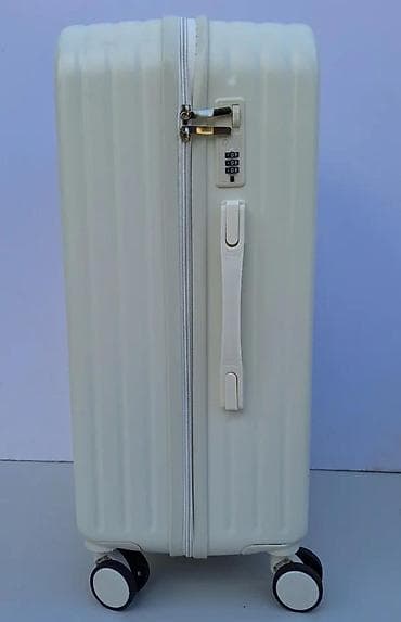 Kids' costumes: Tvrdi kofer sa dečjim motivima „Cinnamoroll“ - Materijal: čvrsta at lalafo.rs — 6 Kids' costumes: Tvrdi kofer sa dečjim motivima „Cinnamoroll“ - Materijal: čvrsta — 6