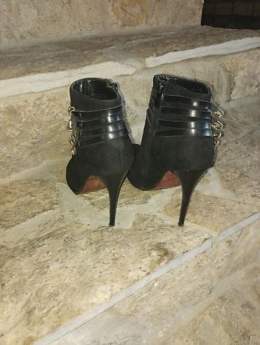 Čizme 37 štikla 10cm gazišta 23.5 nošene kratko na lalafo.rs — 3 Čizme 37 štikla 10cm gazišta 23.5 nošene kratko — 3