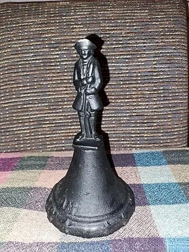 Art & Collectibles: Gvozdeno zvono, visine 16cm at lalafo.rs — 1 Art & Collectibles: Gvozdeno zvono, visine 16cm — 1