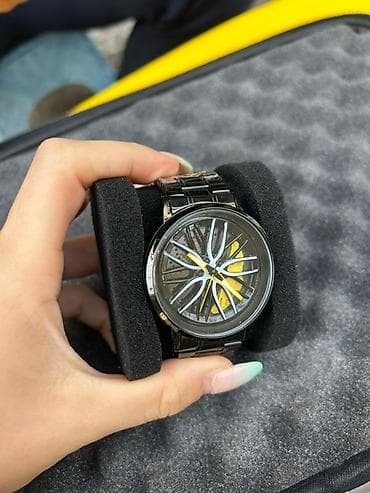 Muški ručni sat – automobilistički dizajn - Kućište okruglog oblika na lalafo.rs — 1 Muški ručni sat – automobilistički dizajn - Kućište okruglog oblika — 1