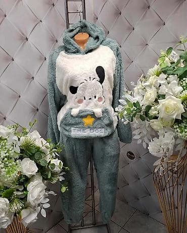 Pajamas: Plišani ženski komplet pidžame/kućnog odela sa kapuljačom, dvodelni at lalafo.rs — 2 Pajamas: Plišani ženski komplet pidžame/kućnog odela sa kapuljačom, dvodelni — 2