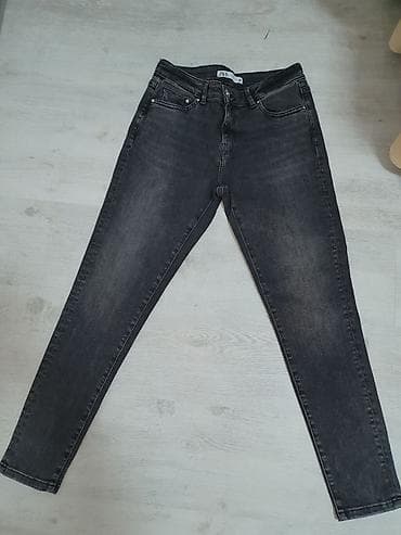 Zara ženske farmerke – skinny kroj, sivi/ugljeni „washed“ efekat na lalafo.rs — 2 Zara ženske farmerke – skinny kroj, sivi/ugljeni „washed“ efekat — 2