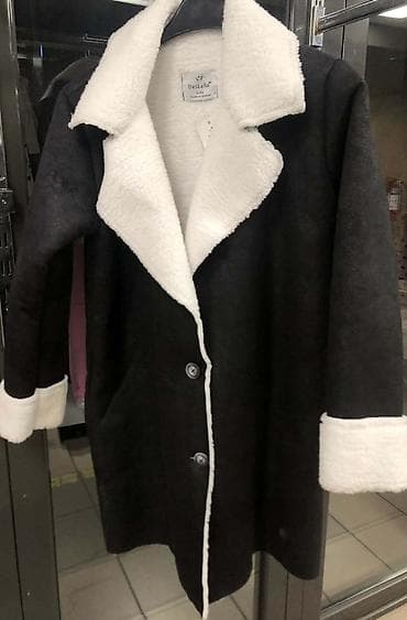 Kaput
Cena 4600
Vel. s m
V40 na lalafo.rs Kaput
Cena 4600
Vel. s m
V40