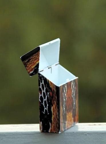 Nemačka TABAKERA i Markirana Col, velika tabakera. Cena za komad na lalafo.rs — 10 Nemačka TABAKERA i Markirana Col, velika tabakera. Cena za komad — 10