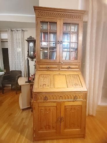 Furniture: Drvena biblioteka/sekretar sa vitrinom – masivno, ručno rezbareno - at lalafo.rs — 1 Furniture: Drvena biblioteka/sekretar sa vitrinom – masivno, ručno rezbareno - — 1