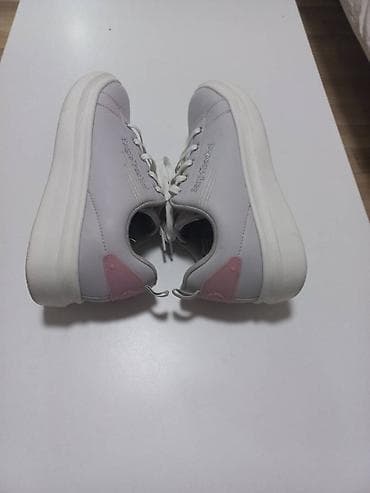 Sergio Tacchini - jako udobne i lagane - lake za odrzavanje. broj 40 - na lalafo.rs — 3 Sergio Tacchini - jako udobne i lagane - lake za odrzavanje. broj 40 - — 3