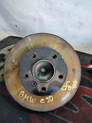 KOCIONI DISK SA GLAVCINOM ZA BMW 330 OD 2010. DO 2016. GOD. | na lalafo.rs KOCIONI DISK SA GLAVCINOM ZA BMW 330 OD 2010. DO 2016. GOD. |
