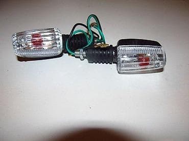 Par žmigavaca za motocikl/skuter - Tip: univerzalni smernici/žmigavci na lalafo.rs Par žmigavaca za motocikl/skuter - Tip: univerzalni smernici/žmigavci