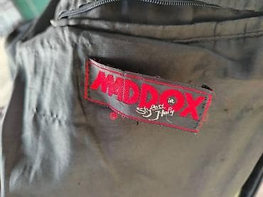 Zenska kozna jakna rokerica Maddox Odlicno stanje Velicina L 46 MERE na lalafo.rs — 5 Zenska kozna jakna rokerica Maddox Odlicno stanje Velicina L 46 MERE — 5